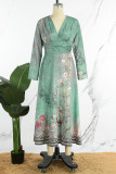 Witgrijze jurken met casual print en patchwork met V-hals en lange mouwen