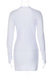 Белые повседневные однотонные базовые платья с круглым вырезом и длинным рукавом