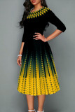 Goldfarbenes, elegantes Patchwork-Kleid mit O-Ausschnitt in A-Linie