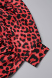 Blaue Street-Oberteile mit Leoparden-Patchwork und Knöpfen und O-Ausschnitt