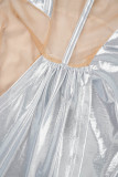 Silbernes, sexy Patchwork-Kleid mit ausgehöhlten, durchsichtigen, halblangen Rollkragenpullovern und langen Ärmeln