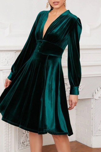 Green Casual Solid Patchwork V Neck Long Sleeve Dresses
