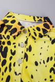 Dos piezas con estampado casual de leopardo y cuello vuelto manga larga dos piezas amarillo