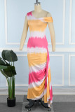 Желто-розовое платье с уличным принтом в стиле пэчворк на одно плечо Платья с принтом