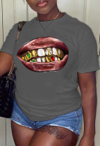 Camisetas con cuello en O con estampado de labios callejeros informales gris oscuro
