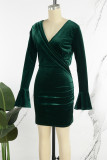 Grön Casual Solid Frenulum Backless V-hals långärmade klänningar