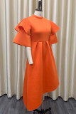 Orangefarbenes, lässiges, solides Patchwork-Kleid mit halbem Rollkragen und unregelmäßigem Kleid in Übergröße