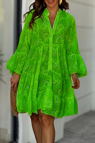 Robes trapèze vertes élégantes en dentelle unie évidée à col en V