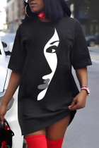 Schwarz-weißes, lässiges, bedrucktes Basic-T-Shirt-Kleid mit O-Ausschnitt und kurzen Ärmeln