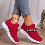 Rote lässige Sportbekleidung, tägliche Patchwork-Metall-Accessoires, Dekoration, einfarbig, runde, bequeme Schuhe