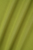 Grün-gelber, lässiger, einfarbiger Zweiteiler mit quadratischem Kragen und kurzen Ärmeln