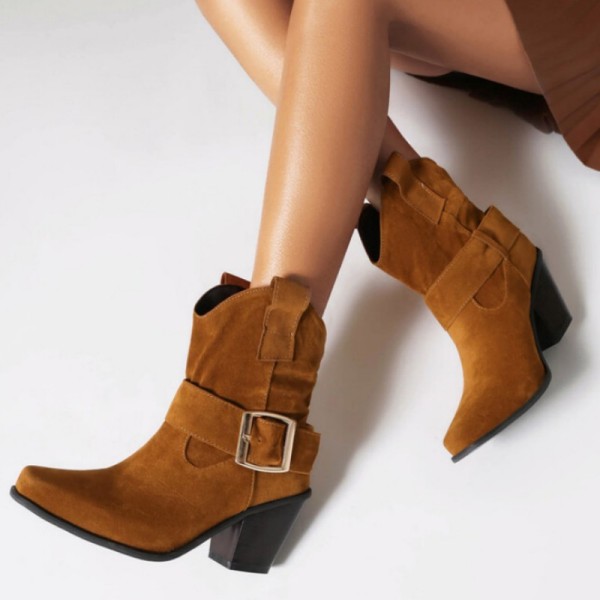 Sapatos casuais marrons com retalhos de cor sólida pontiagudos e confortáveis ​​(altura do salto 2.75 pol.)