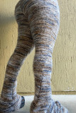 Bota de retalhos em bloco de cor de rua cinza com corte médio na cintura e calça de retalhos