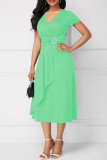 Grünes, lässiges, einfarbiges Patchwork-Kleid mit kurzen Ärmeln und V-Ausschnitt
