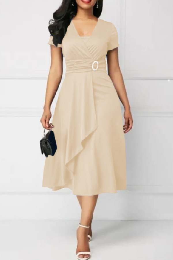 Абрикосовое повседневное однотонное лоскутное платье с V-образным вырезом и короткими рукавами
