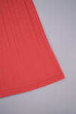Robes de grande taille plissées à col roulé et fente unie décontractée rouge