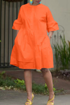 Orangefarbenes, lässiges, einfarbiges Hemdkleid mit Patchwork-Knöpfen und O-Ausschnitt