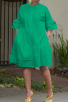 Зеленые повседневные однотонные лоскутные платья с круглым вырезом и пуговицами