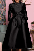 Patchwork solide élégant noir avec des robes trapèze à col rond avec nœud
