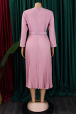 Розовые повседневные однотонные платья с длинным рукавом и круглым вырезом с поясом