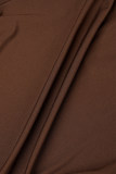 Темно-коричневые сексуальные повседневные однотонные длинные платья с открытой спиной и косым воротником