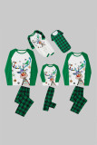Pijamas de Natal com estampa viva verde branco patchwork