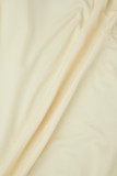 Молочные повседневные однотонные платья с разрезом и открытыми плечами и длинными рукавами