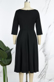 Robes trapèze noires élégantes avec poche en patchwork solide et col en U