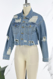 Blaue, langärmlige Jeansjacke in normaler Street-Solid-Optik mit zerrissenem Patchwork und Schnalle, Umlegekragen