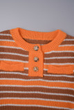Orangefarbene Kleider mit süßem, gestreiftem Patchwork und Knöpfen, O-Ausschnitt und Wickelrock