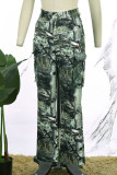 Armeegrüne Street-Print-Patchwork-Taschenknöpfe mit Reißverschluss, lockere, niedrige Taille, weites Bein, voll bedruckte Hose