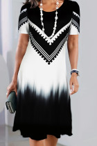 Schwarzes, lässiges, kurzärmliges Basic-Kleid mit O-Ausschnitt und Kleidern in Übergröße