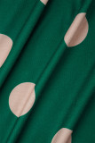 Vestidos de talla grande con falda lápiz con cuello en V y retales de lunares informales verdes