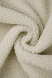 Ropa de abrigo casual color blanco crema de parches lisos con cremallera y cuello mandarín