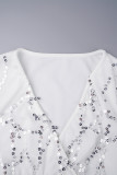 ホワイト セクシー ソリッド パッチワーク シースルー フォールド ビーズ V ネック ラップ スカート ドレス