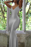 Vestido largo gris sexy casual sólido sin espalda correa de espagueti Vestidos