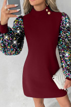 Бордовые элегантные платья с блестками и пуговицами в стиле пэчворк с круглым вырезом и длинными рукавами