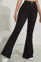 Bota de retalhos bordada com letras pretas e doces com corte de cintura média e posicionamento de alto-falante estampado