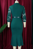 Grünes, lässiges Patchwork-Kleid mit Gürtel, Umlegekragen und langen Ärmeln