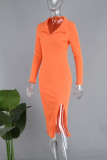 Orangefarbene, lässige, einfarbige, langärmlige Kleider mit Schlitz und V-Ausschnitt