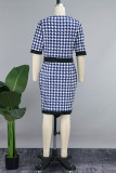 Vestidos de saia enrolados em patchwork com estampa azul elegante e decote em U