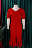 Rotes, elegantes, einfarbiges Patchwork-Meerjungfrauenkleid mit Volant und Trompetenausschnitt und V-Ausschnitt