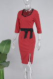 Rote, elegante, solide Patchwork-Kleider mit Schlitz und Schleife, Reißverschluss, asymmetrischem Kragen und Bleistiftrock