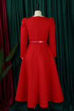 Красные повседневные однотонные платья с квадратным воротником и длинным рукавом с поясом