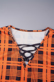 Orangefarbenes, elegant bedrucktes Patchwork-Kreuzträger-Bleistiftrock mit Schlitz und asymmetrischem Kragen in Übergröße