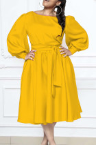 Желтые элегантные однотонные повязки в стиле пэчворк с круглым вырезом и трапециевидными платьями