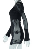 Vestidos pretos sexy sólidos com retalhos transparentes e bainha halter