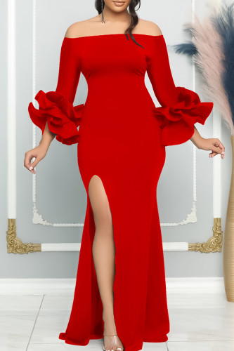 Vestido de noche rojo elegante de retazos lisos con abertura y hombros descubiertos