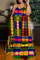 Vestidos longos coloridos com estampa casual sem costas e alça de espaguete