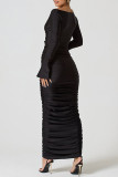 Vestidos longos pretos elegantes com retalhos sólidos e ombros de fora
